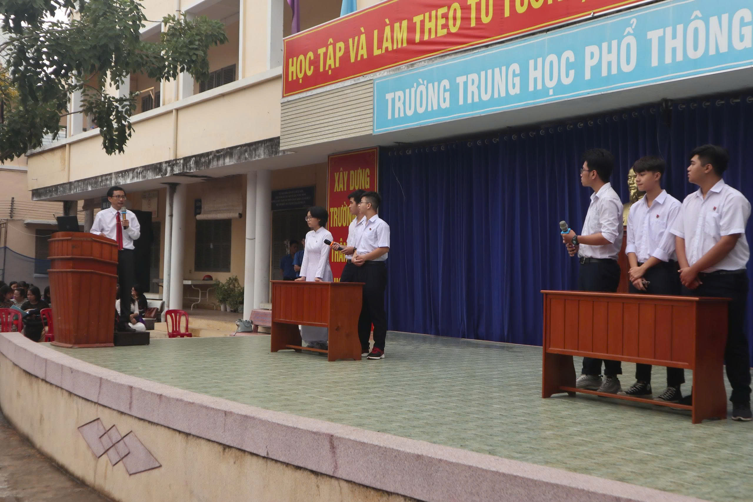 Tăng cường chăm sóc sức khoẻ tâm thần cho thanh thiếu niên